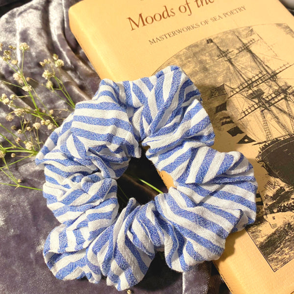 S005 - Blue and White Nautical XL Scrunchie