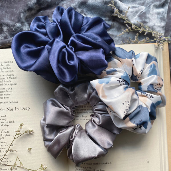 S009 - Midnight XL Scrunchie